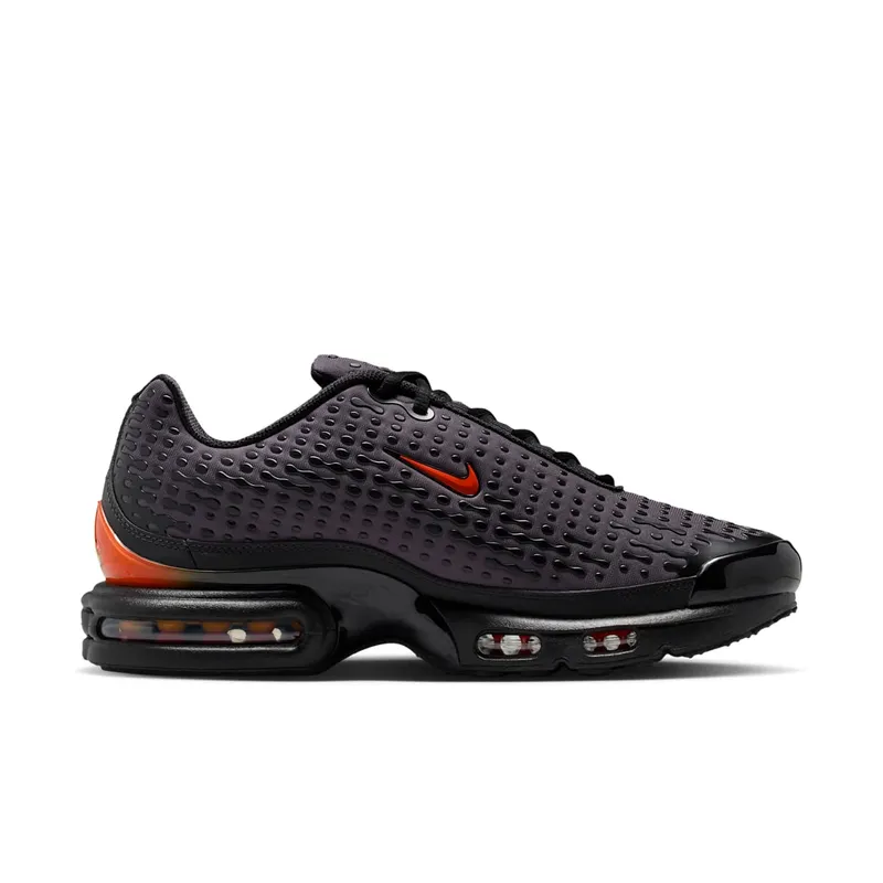 Nike TN Air Max Plus VII Black Medium Ash – “Black / Dark Coppper / Medium Ash / Bright Crimson” (HQ2197-002)