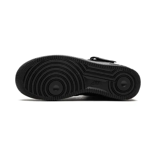 supreme-sneaker FZ8784-001