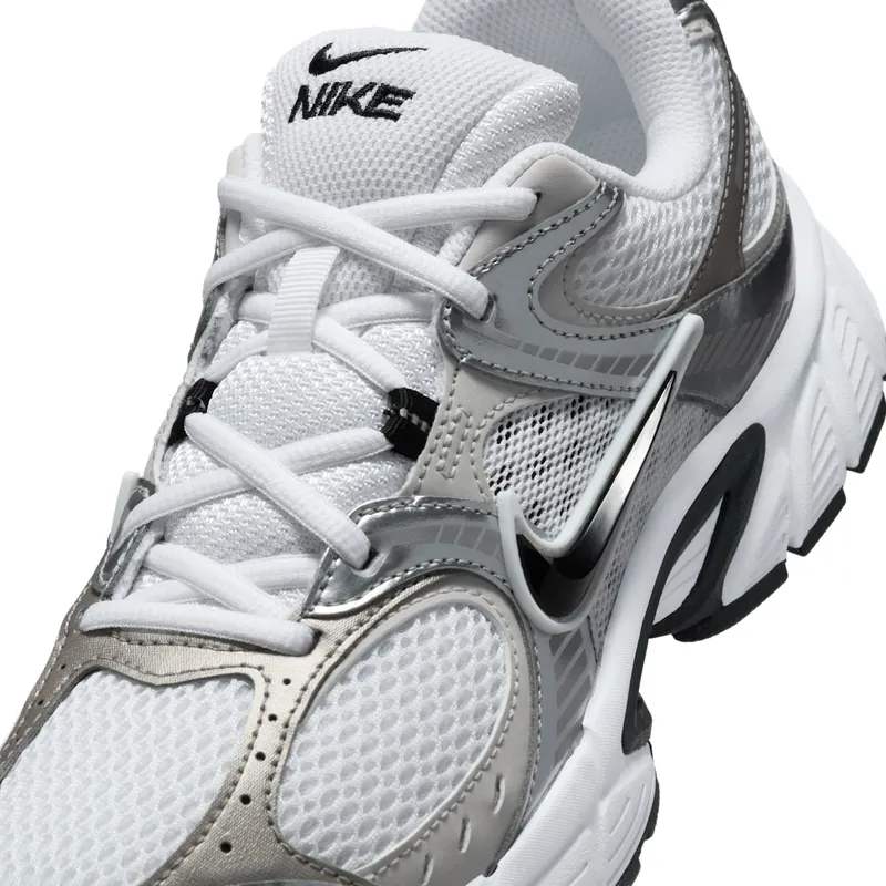 Nike V5 RNR “Vast Grey / Metallic Silver” (HQ7901-107)