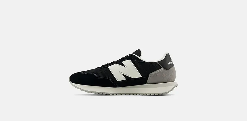 NEW BALANCE 237 “BLACK / WHITE” (MS237LBK)