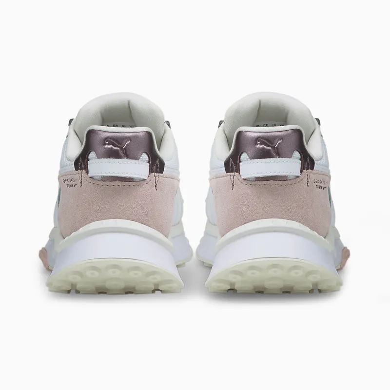 PUMA Wild Rider Soft Metal Women’ Vaporous Gray/Lotus (381900-01)