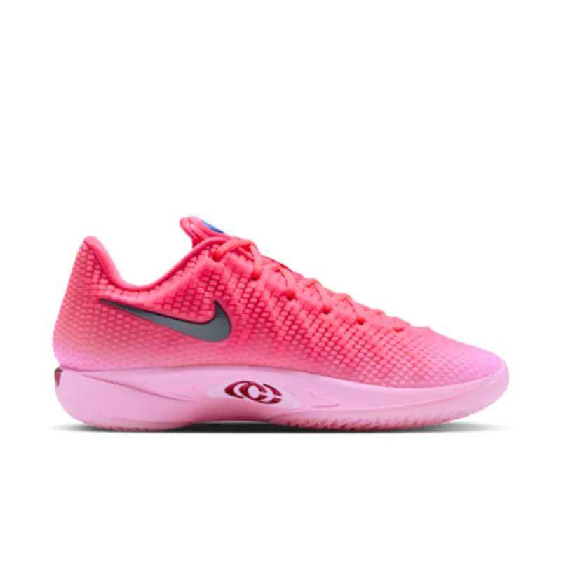 Nike Caitlin 1 “Midnight Fever”: een debuut dat de hele zaal wakker maakt (3)