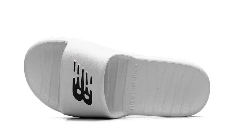 New Balance EXTRA WIDE 4E “Black-White” (SUF100-TW)