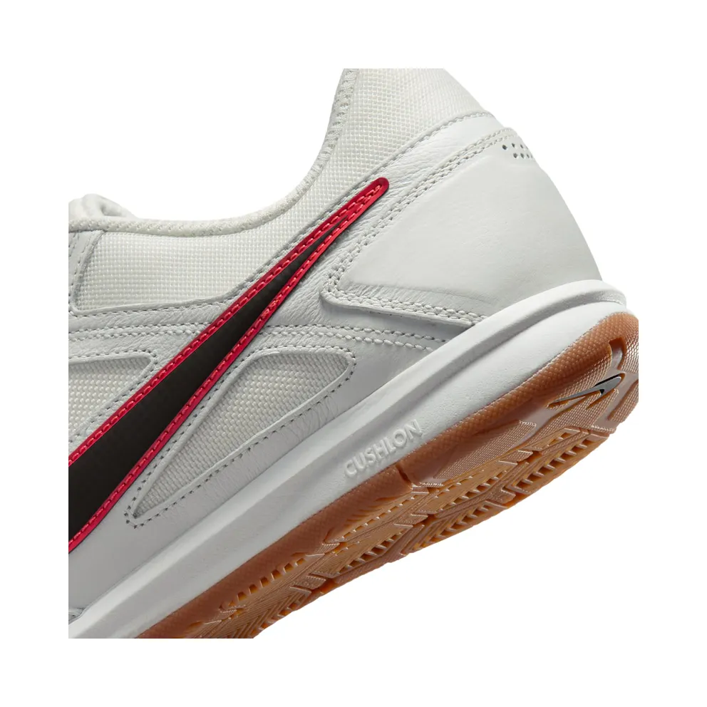 Nike Gato “Summit White Bright Crimson Black” (HQ6019-104)