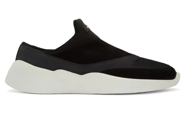 Essentials Black Laceless Backless Sneakers (ES03W19U-SRLEFABACK)