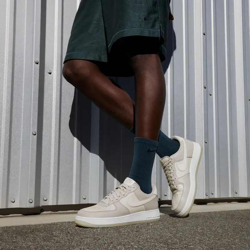 Nike Air Force 1 Low ’07 LV8 Light Bone (FN5832-001)