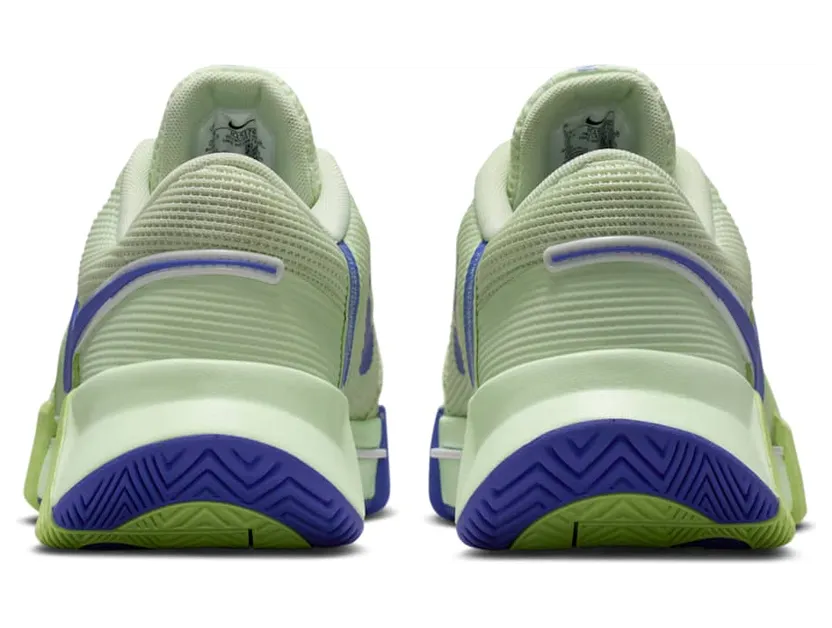 nikecourt IQ5176-700