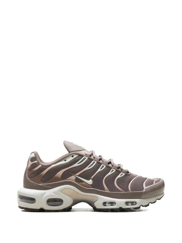 Nike Total 90 3 SP White/Metallic Gold – White (DZ3671)