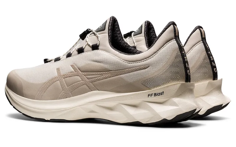ASICS Novablast Smoke Grey (1201A133-021)