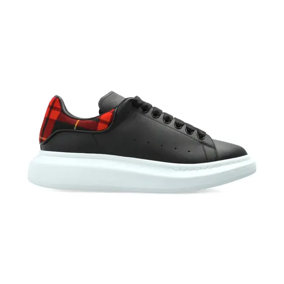 Alexander McQueen mit runder Kappe “Black” (553680WWAAS)