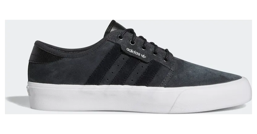 adidas Seeley XT Carbon / Core Black / Cloud White (GX2075)