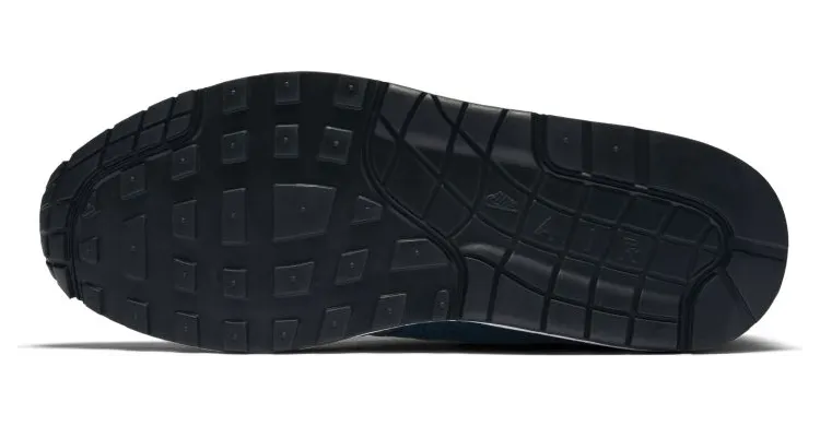 nike-air-max 881101-001