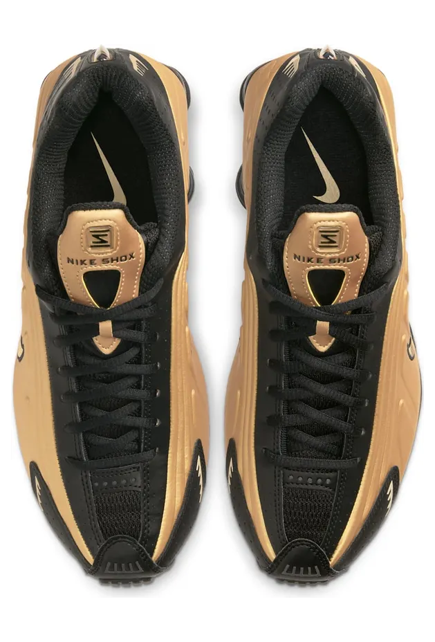 nike-shox 104265-702