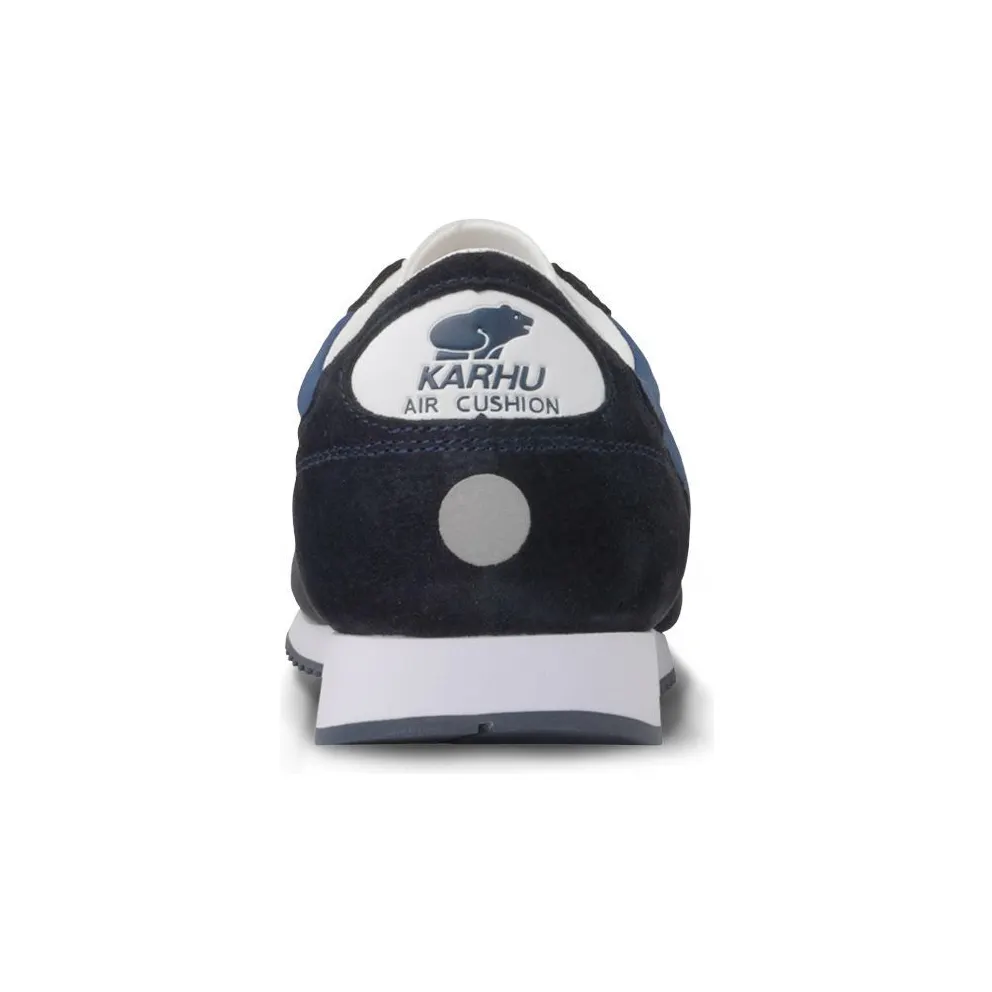 Karhu Albatross 82 – “Deep Navy White” (F802501)