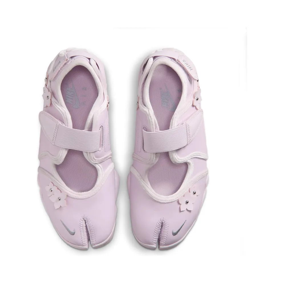 Nike Rift BLEACHED LILAC/METALLIC SILVER-WOLF GREY (IV5682-500)