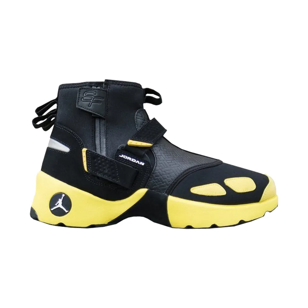 Jordan Trunner LX High Solefly (AO4689-012)
