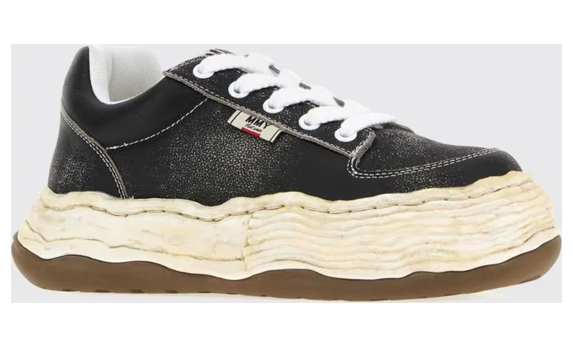 Maison Mihara Yasuhiro Oliver Distressed-Effect Low-Top Leather Sneakers Black (A16FW707BLACK)