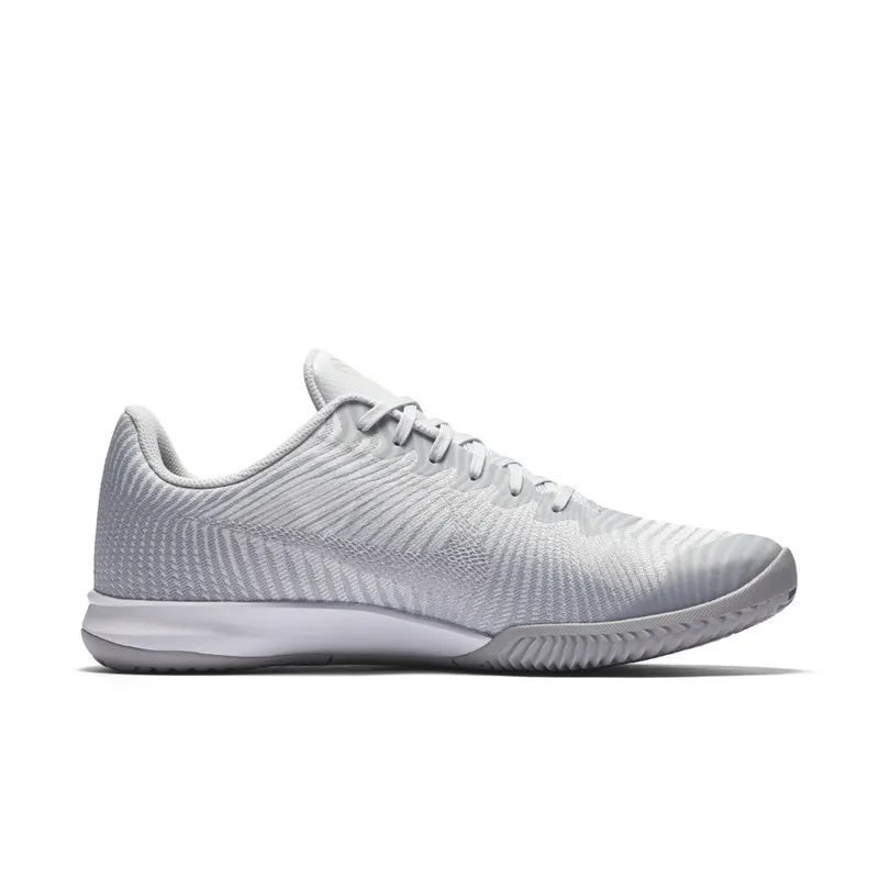 Nike Kobe Mentality 2 White Grey White/Grey (818952-102)