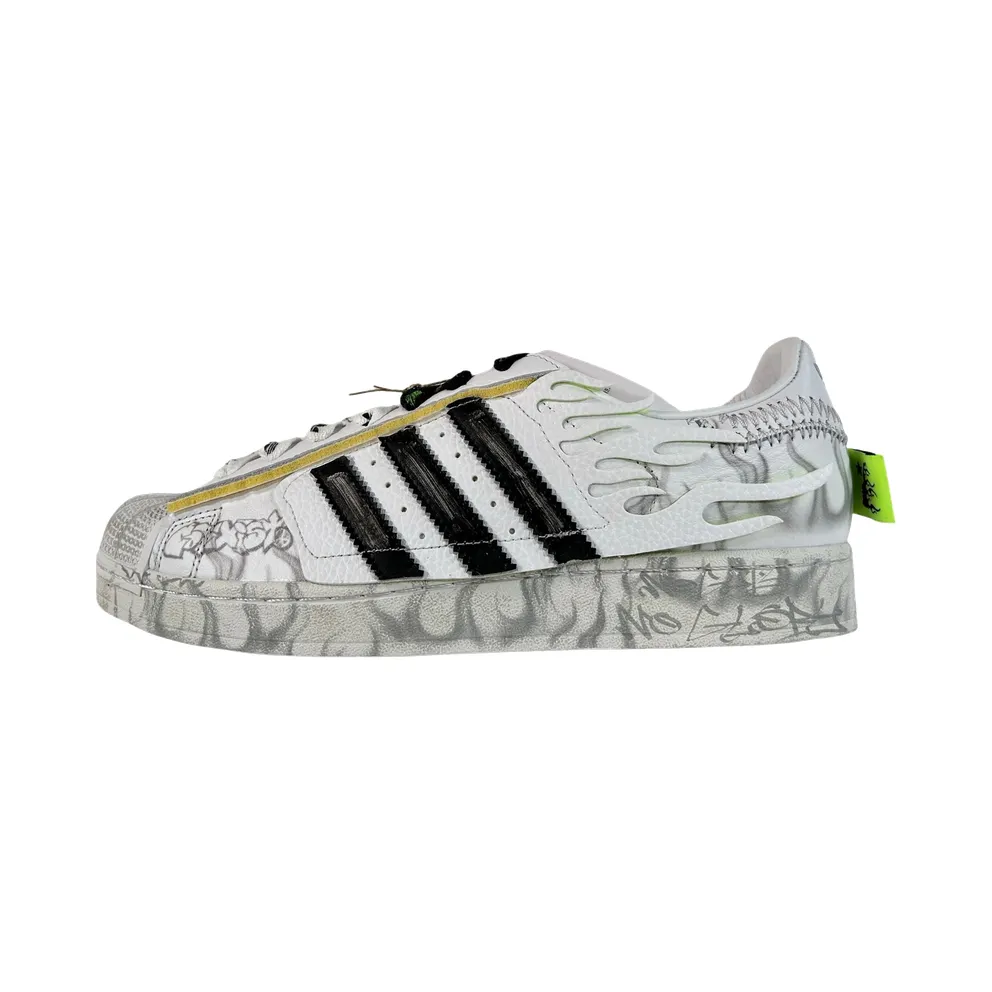 Adidas Superstar “Hellstar – White” (KI5305)
