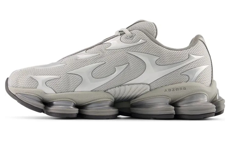 New Balance Abzorb 2000 “Silver Metallic”: zilver draagt als grijs (2)