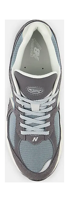 new-balance-2002r M2002RFB