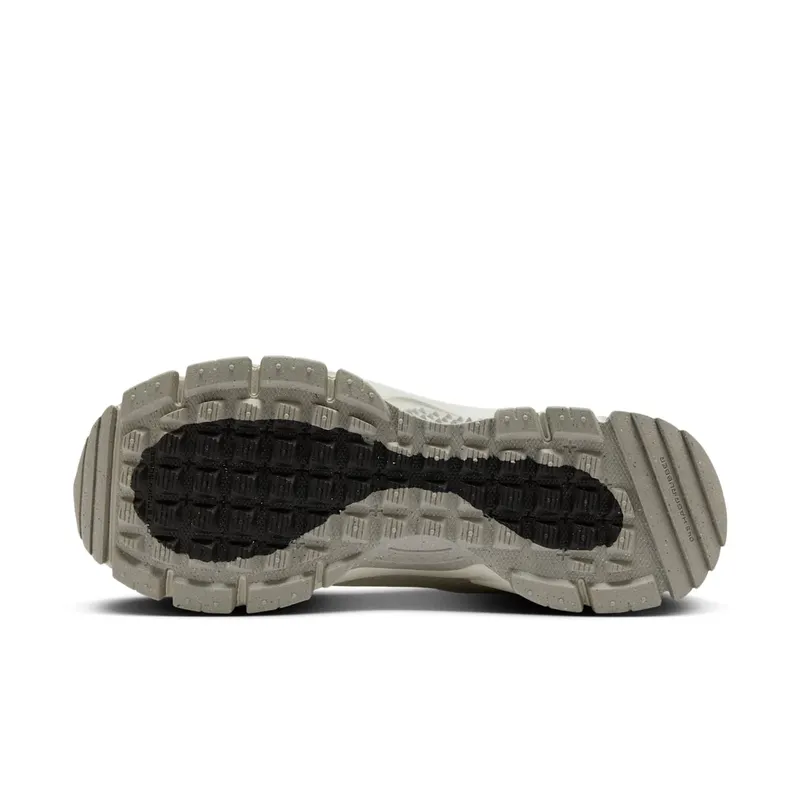 Nike Zoom Vomero Roam (summit white / summit white / light bone) – HV5951-100