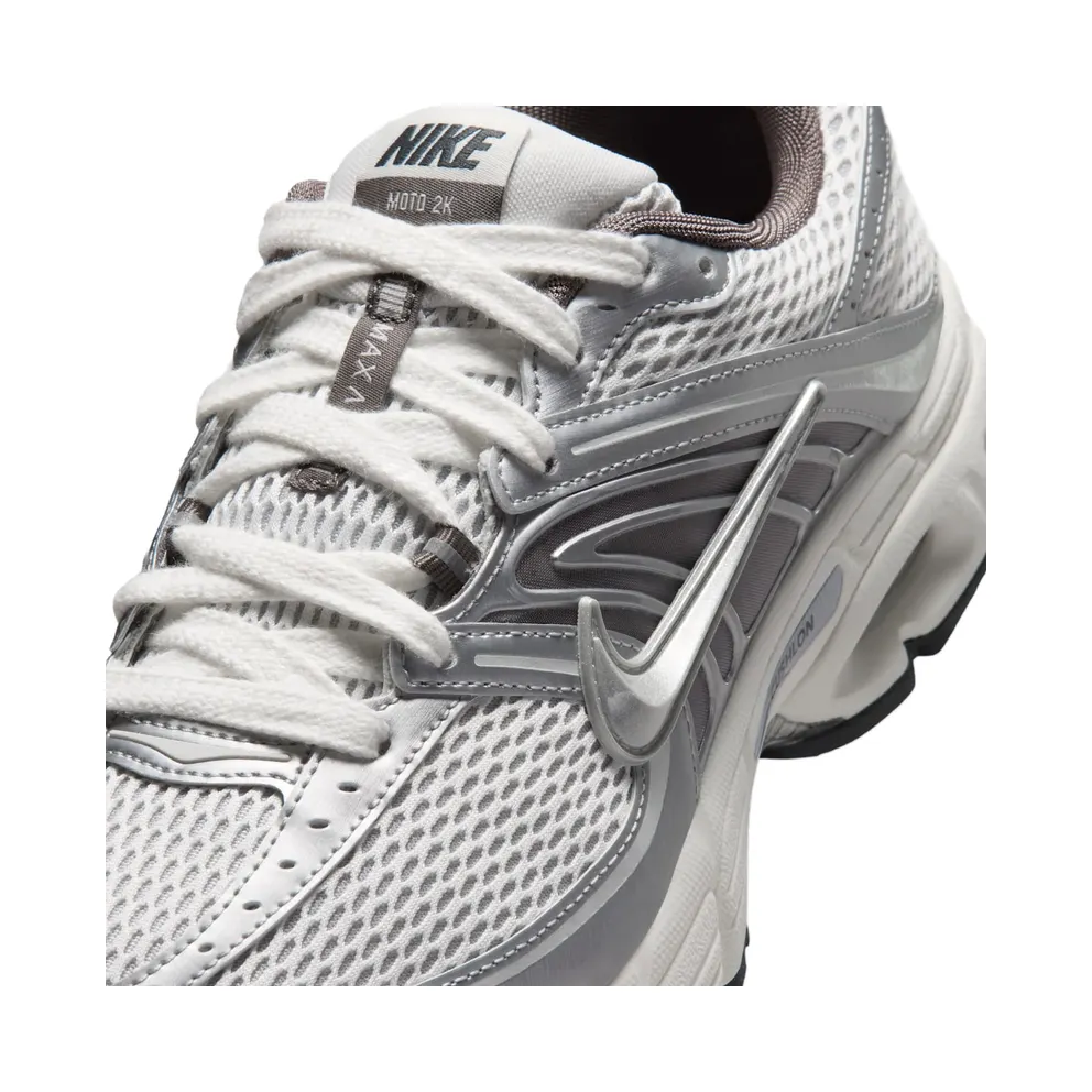 Nike Air Max Moto 2K Platinum Tint/Sail/Anthracite/Metallic Silver (IV5759-094)