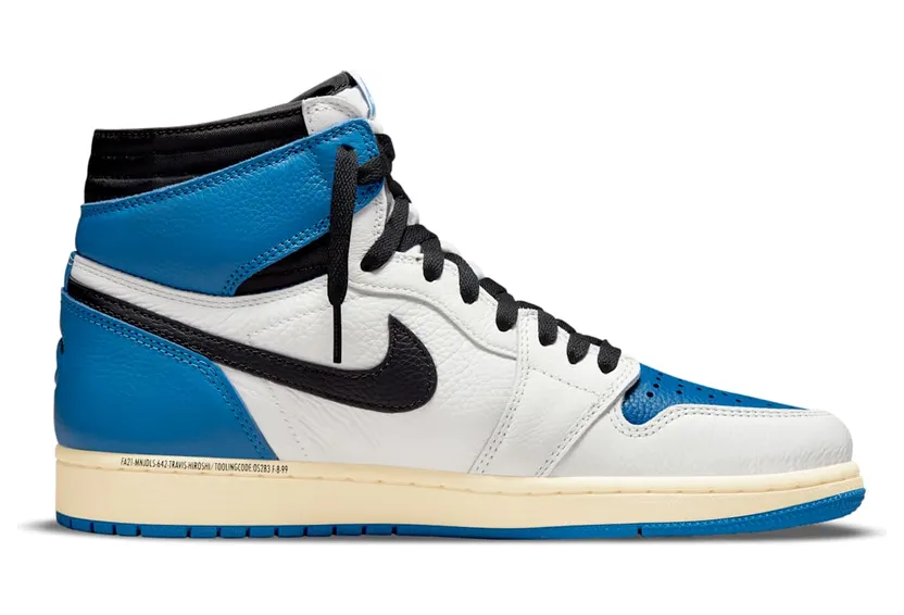 De Fragment x Travis Scott kost tussen 1.135 en 3.500 euro. Dat is geen prijs, dat is een gok (3)