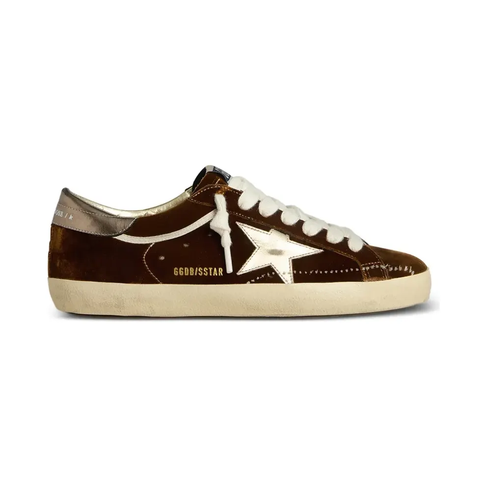 Golden Goose Super-Star aus cognacfarbenem Samt mit Metallic-Lederstern und Fersenlasche – Brown (GMF01016F007893)