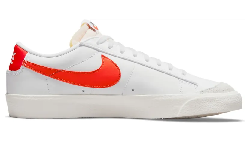 nike-blazer DA6364-104