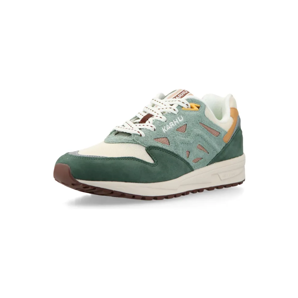 Karhu x MÖLKKY Legacy 96 (laurel wreath / warm taupe) – F806081