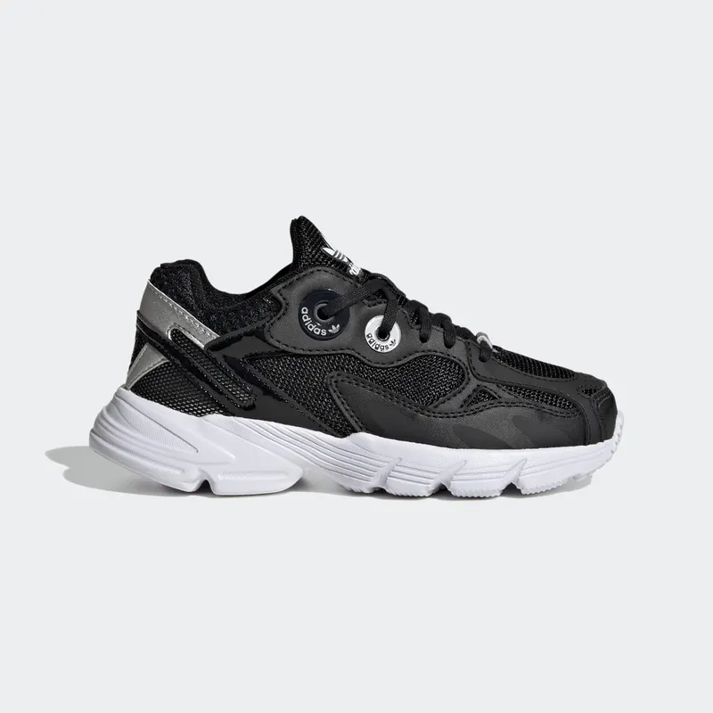 Adidas Astir Core Black / Core Black / Cloud White (GY6658)