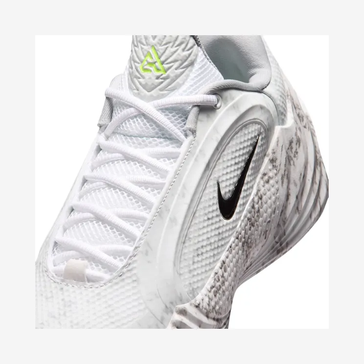 nike-giannis-freak-8 JA1403-100