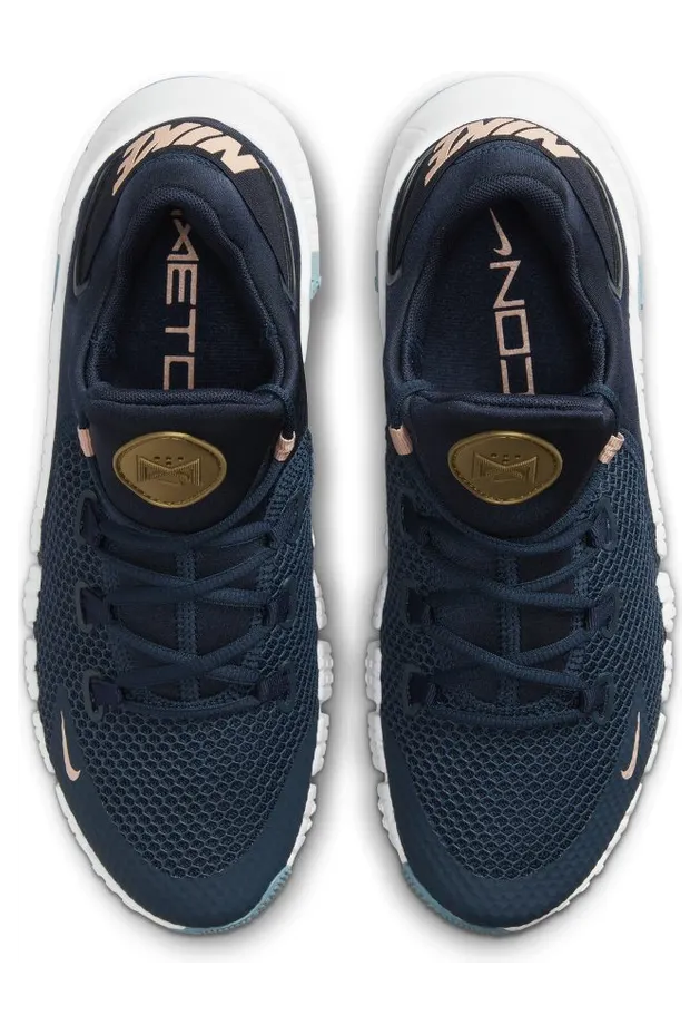 nike-free CT3886-401