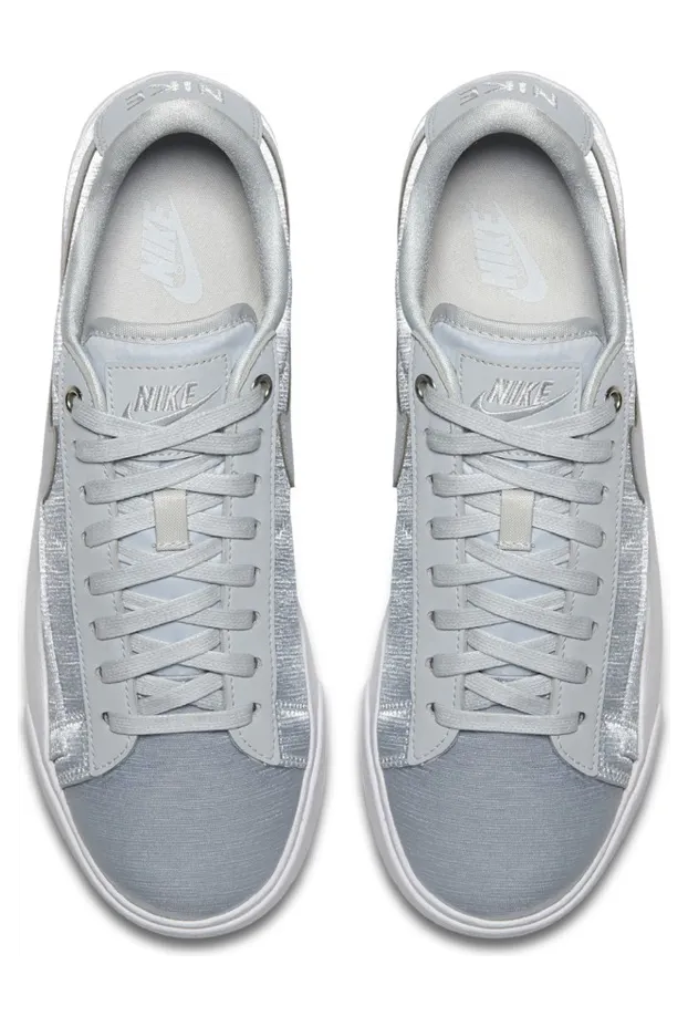 nike-blazer AO1251-001