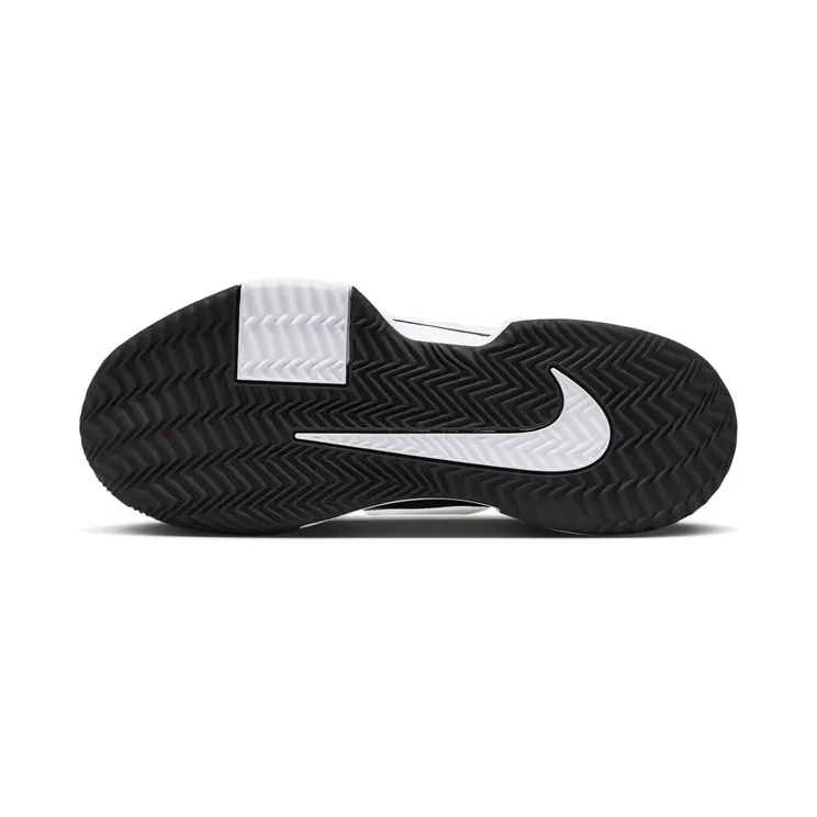 nike-zoom FJ1808-001