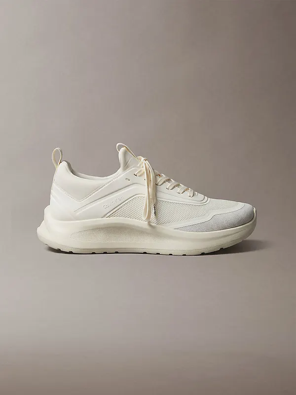 Calvin Klein Ck Curve – Lightweight Runner “TRIPLE TOFU” (HM0HM02164YAS)