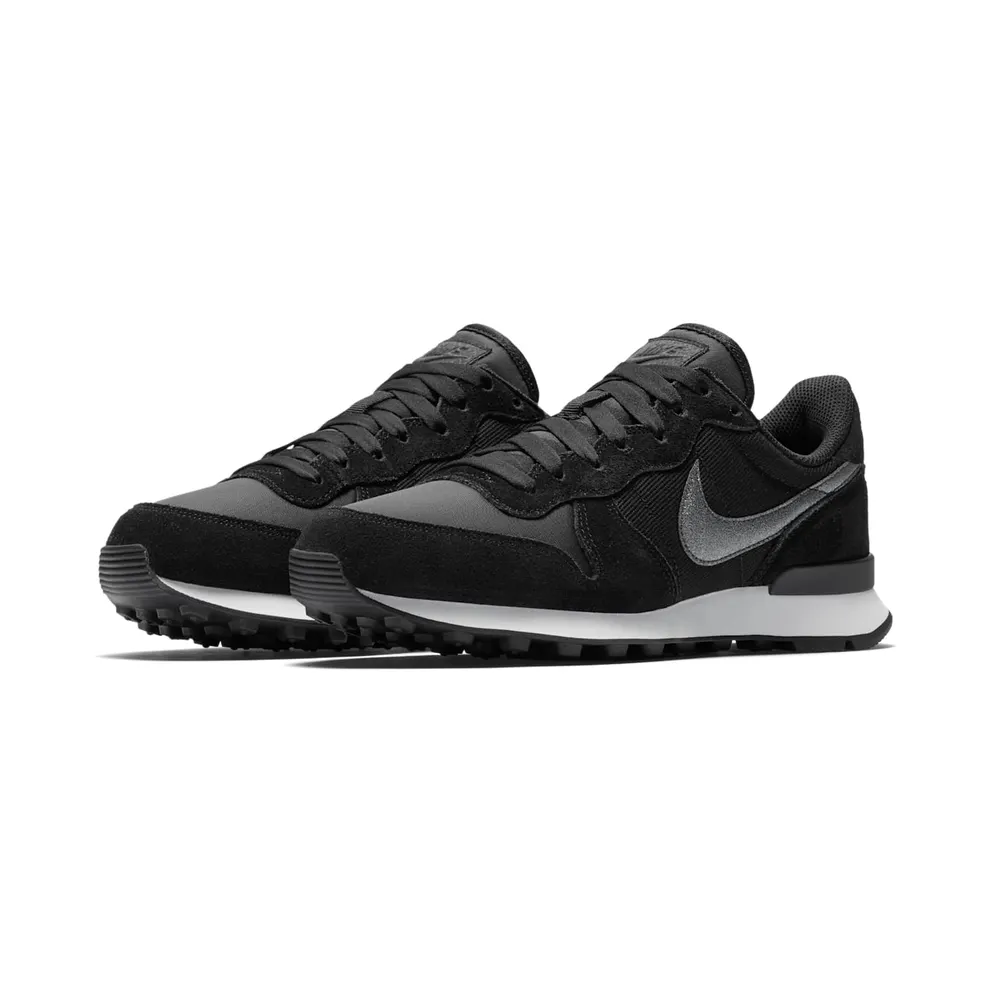 Nike Internationalist Glitter “Black / White” (AT0075-001)