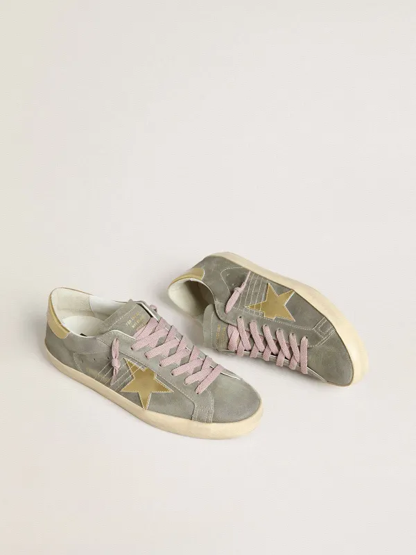 Golden Goose Super-Star In Gray Suede With Gold Metallic Leather Star And Heel Tab (GMF00101.F007350.35928) (2)