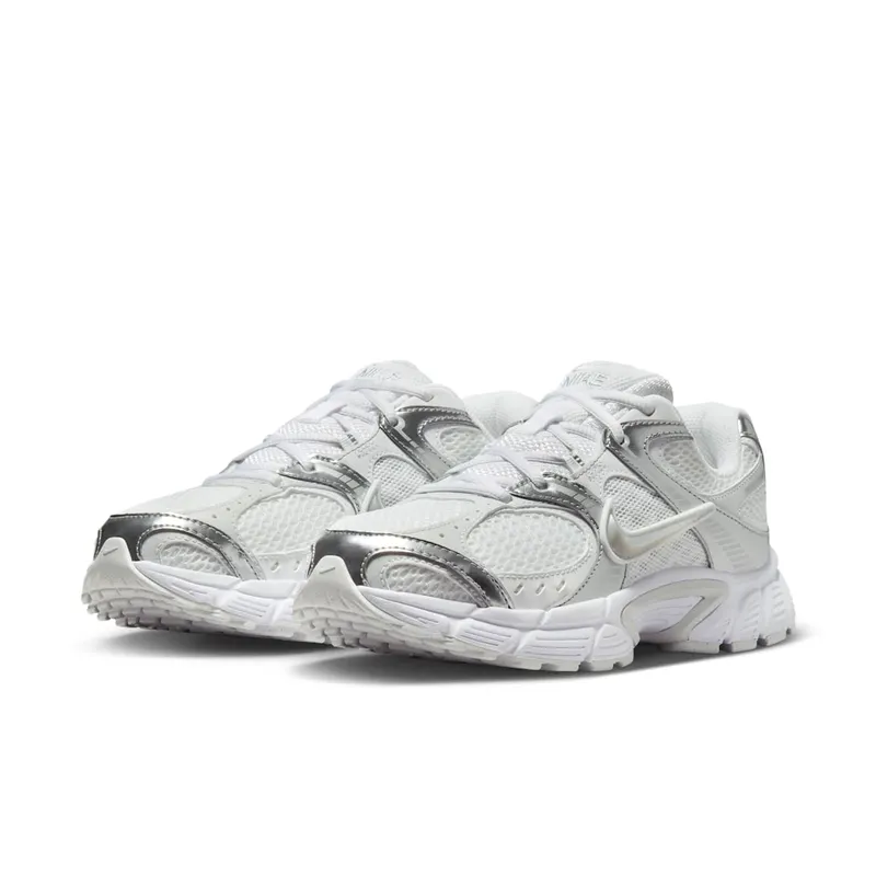 Nike V5 RNR “White Metallic Platinum” (HQ7901-112)