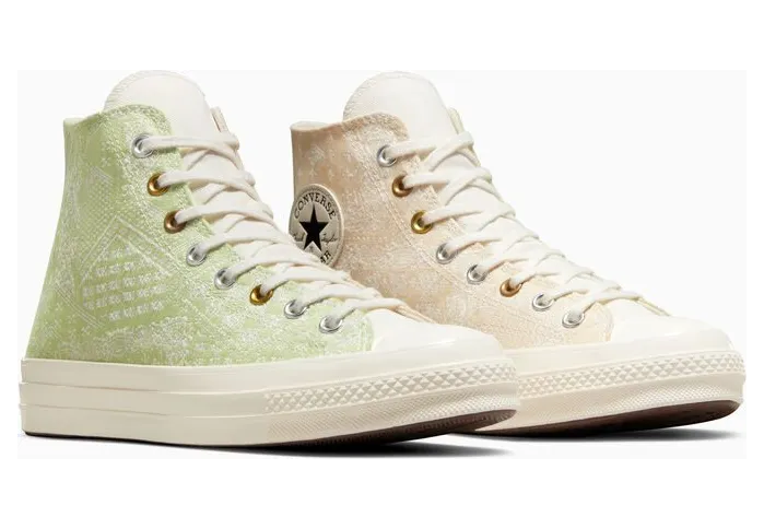converse-chuck-taylor-all-star A04496C