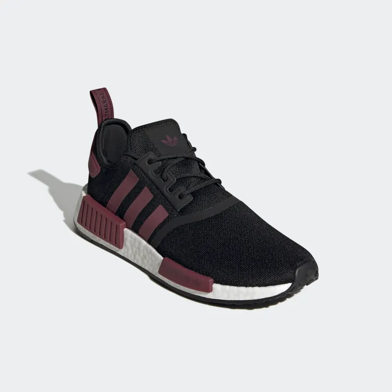 Adidas NMD_R1 Core Black / Victory Crimson / Cloud White (GW6415)