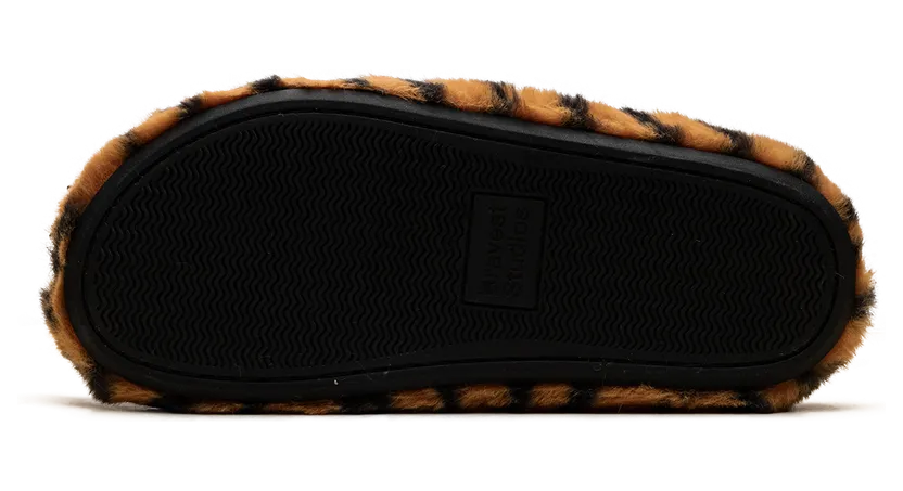 bravest-studios-sneaker BS95