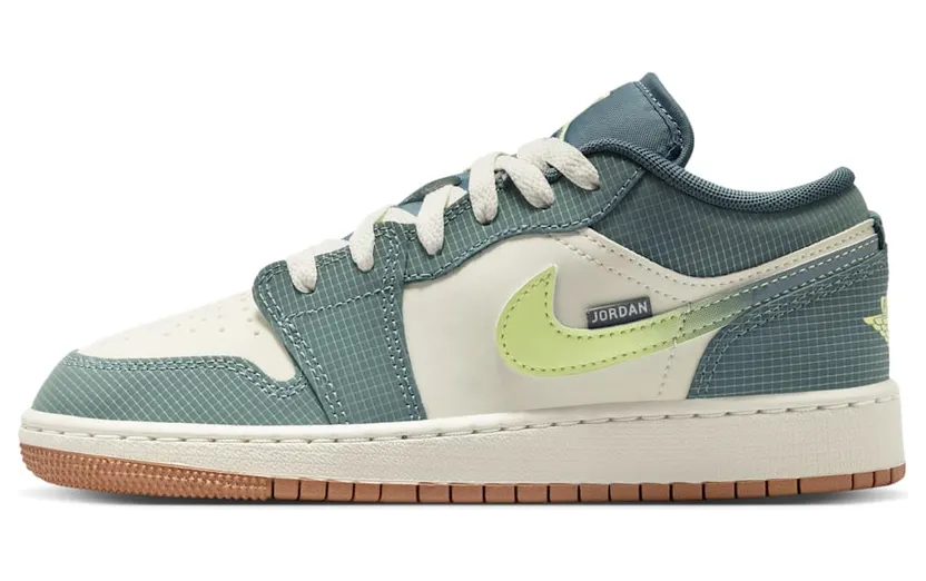 Air Jordan One Low Sea Glass / Hasta / Gum Medium Brown (IB7112-001)