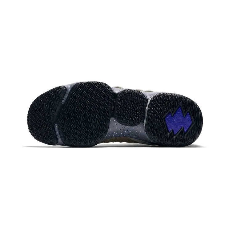 nike-lebron-15 AR4831-900