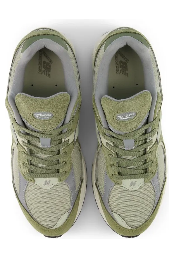 new-balance-2002r U2002RCA