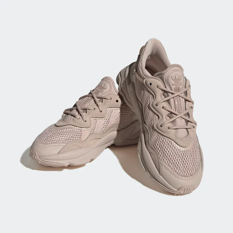 Adidas OZWEEGO Wonder Taupe / Wonder Taupe / Cloud White (HQ1621)