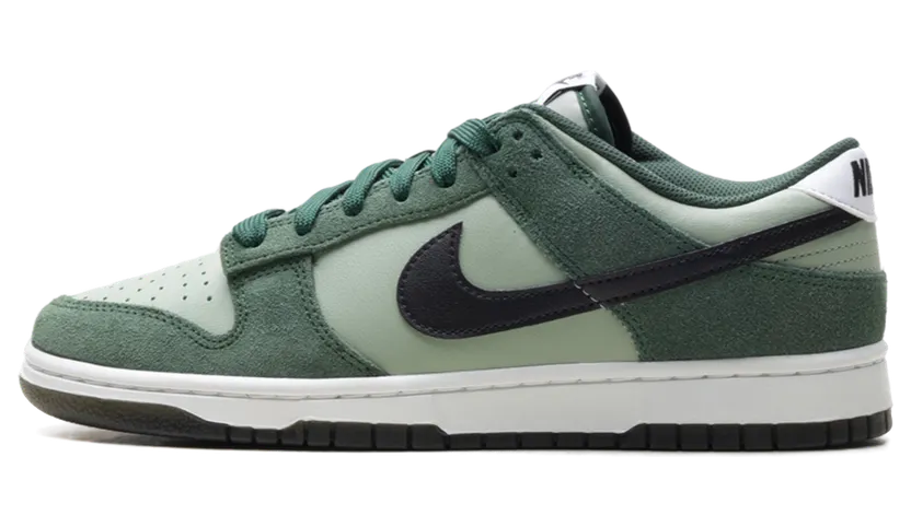 Nike Dunk Low Retro SE “Jade Horizon / Fir” (IB6399-301)