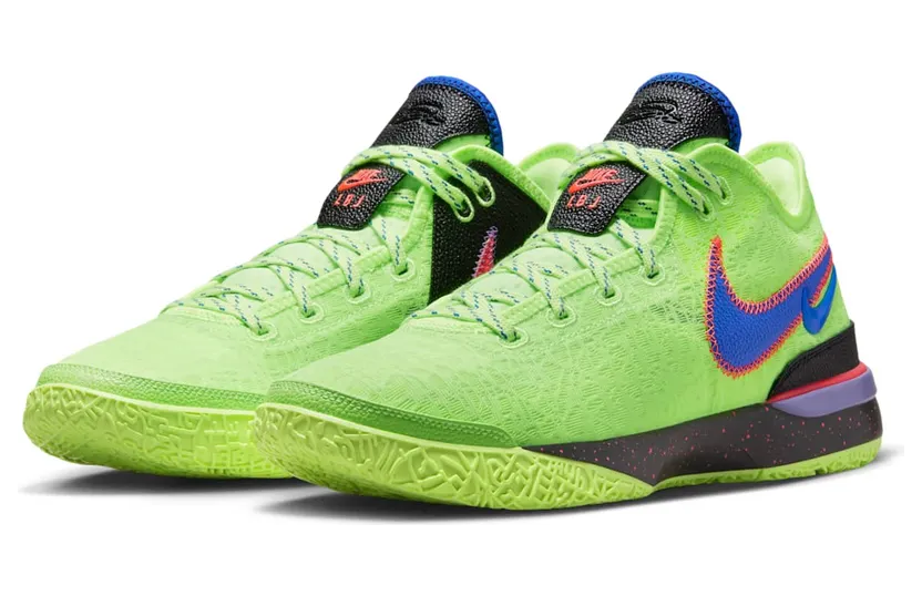 nike-zoom DR8784-300
