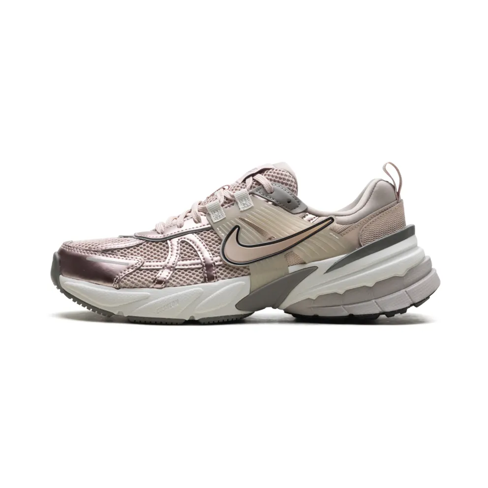 Nike V2K Run “Particle Beige College Grey Light Bone” (FD0736-201)